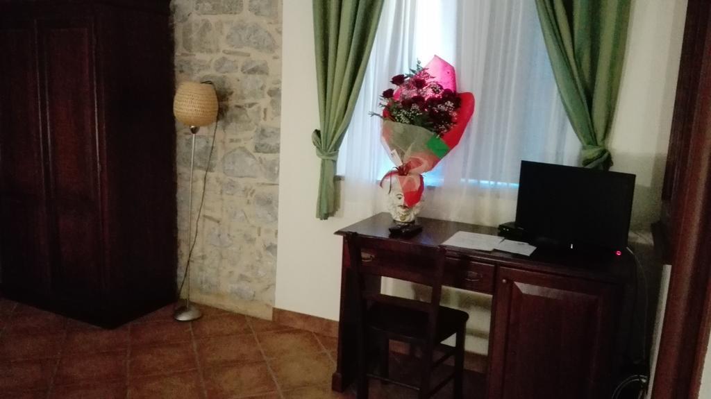 Agriturismo Valle Dell'Etna Roccella Valdemone Екстер'єр фото